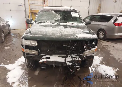 2002 Chevrolet Tahoe Lt from USA, damaged, VIN 1GNEK13Z42J165120